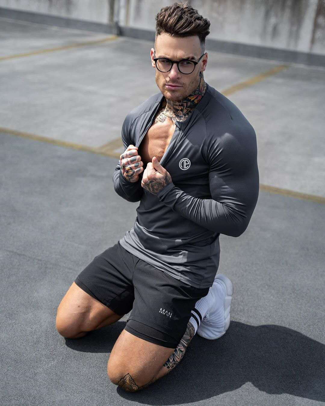 Camisas deportivas con cuello y cremallera para hombre, camiseta deportiva negra de manga larga para gimnasio