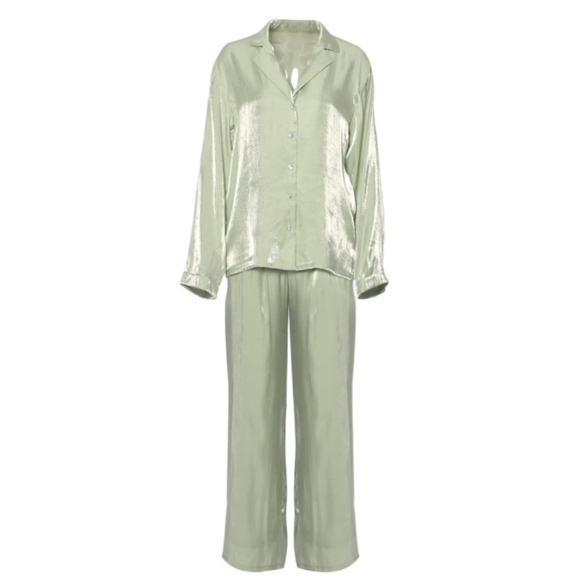 Elegant Woman In Green Retro Two-Piece Women's Suit