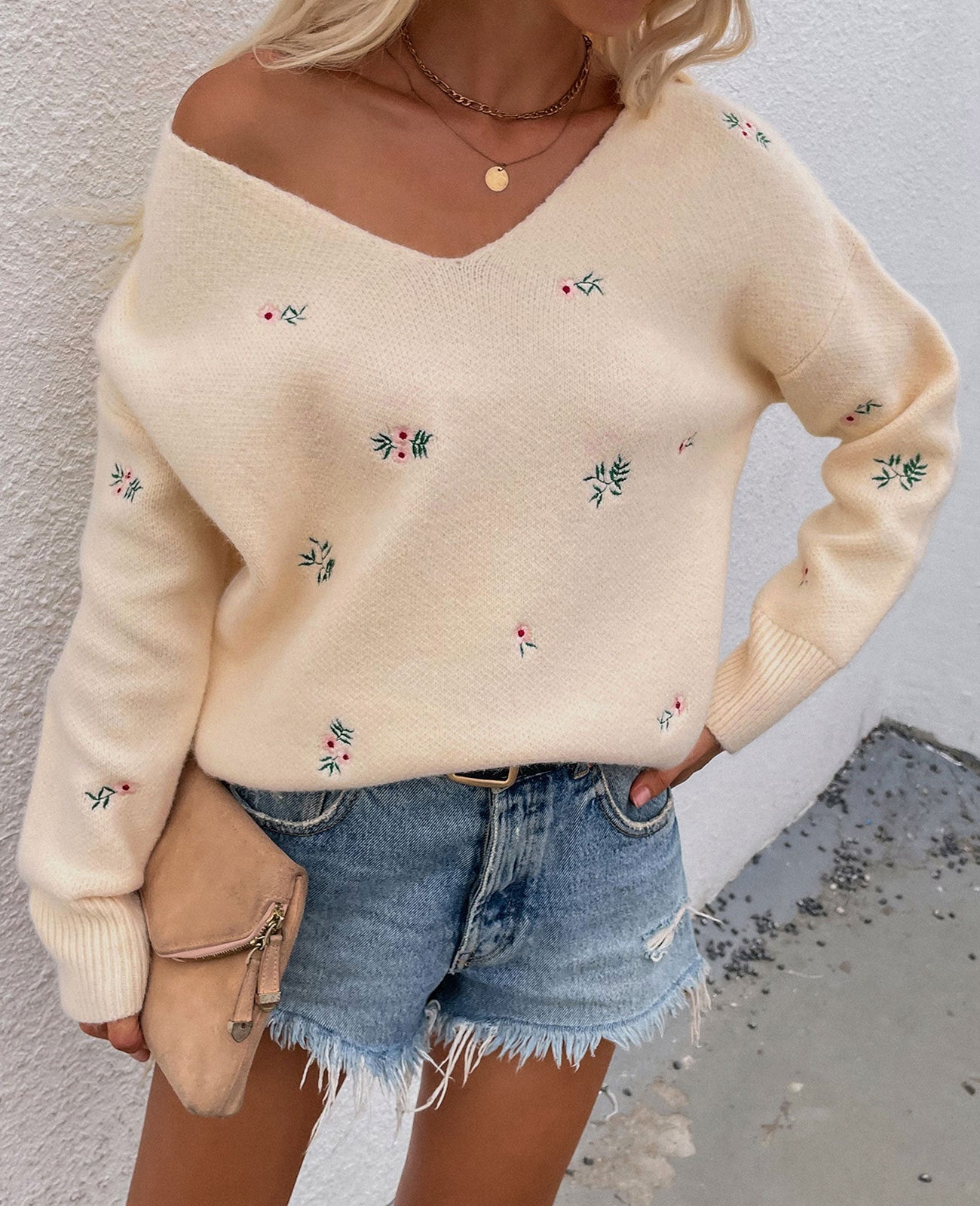 V-neck Pullover Beautifully Embroidered European And American Sweater Woman