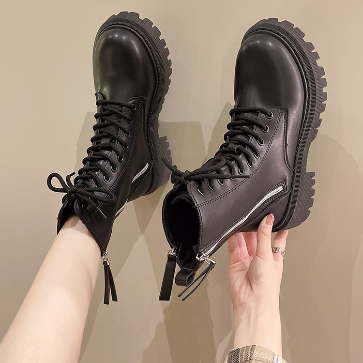 Botas de mujer con plataforma británica