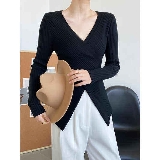 V-neck Cross Knit Woman With Design Sense