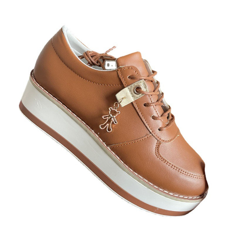 Zapatos planos con cordones y colgante de oso, zapatos de cuero informales con aumento de altura para mujer