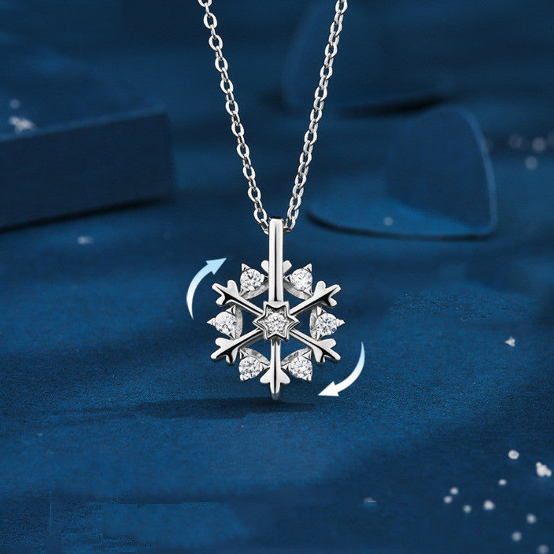 Collar giratorio de copo de nieve de plata 925 para mujer, diseño de nicho de lujo, joyería de diamantes de imitación brillante, regalo de cumpleaños de otoño e invierno para amigos