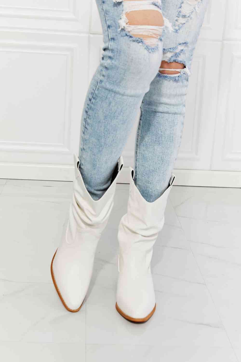 MMShoes Better in Texas Scrunch Botas Vaqueras en Blanco