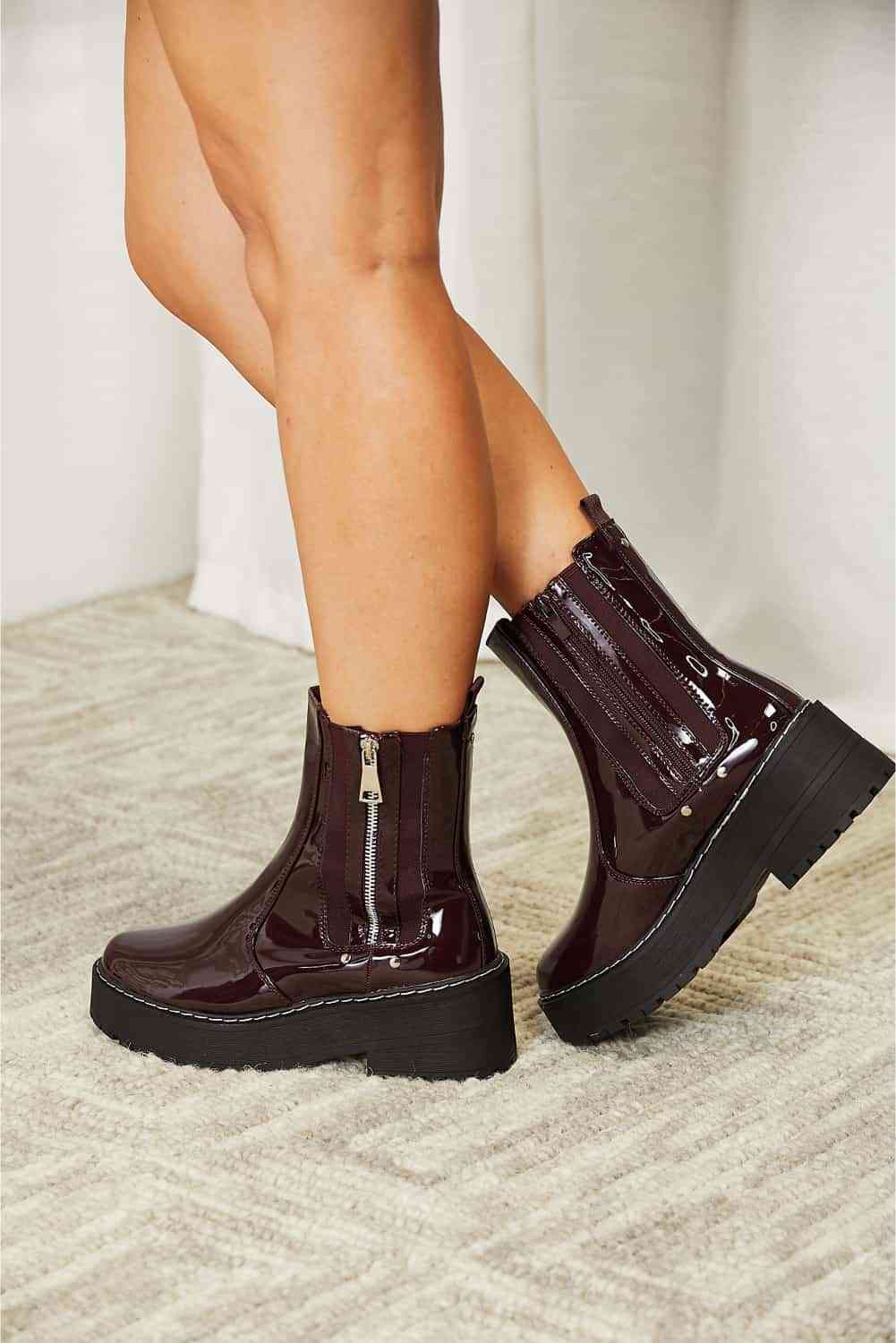 Botas con plataforma y cremallera lateral de Forever Link