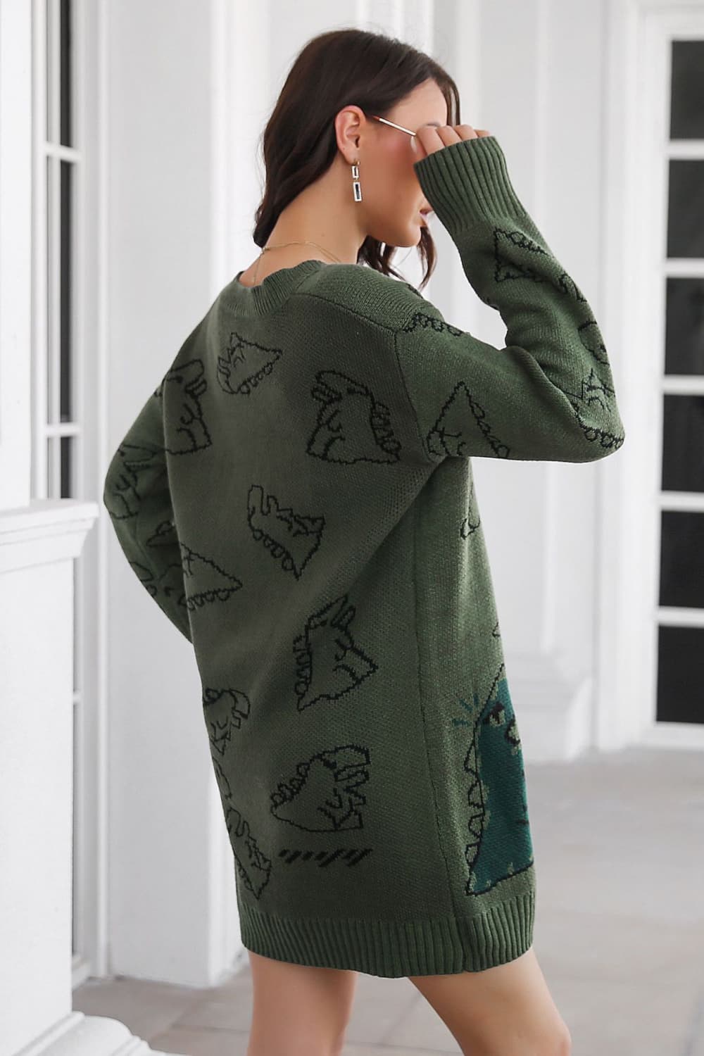 Vestido tipo jersey con cuello en V y estampado de dinosaurio