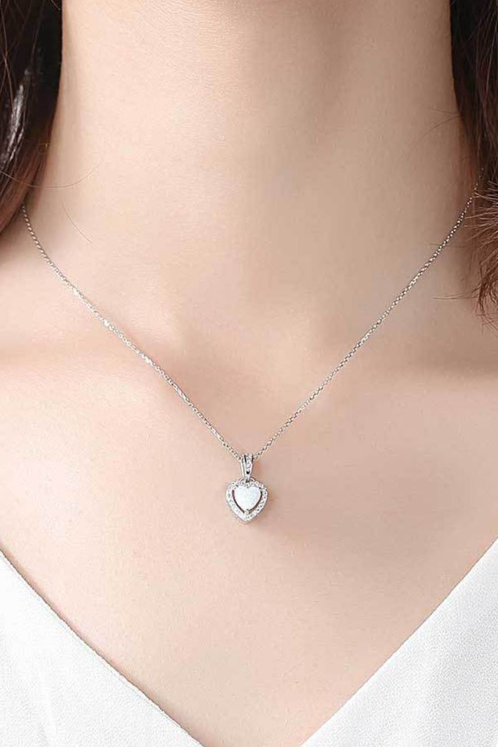 Collar de plata de ley 925 con colgante de corazón de ópalo