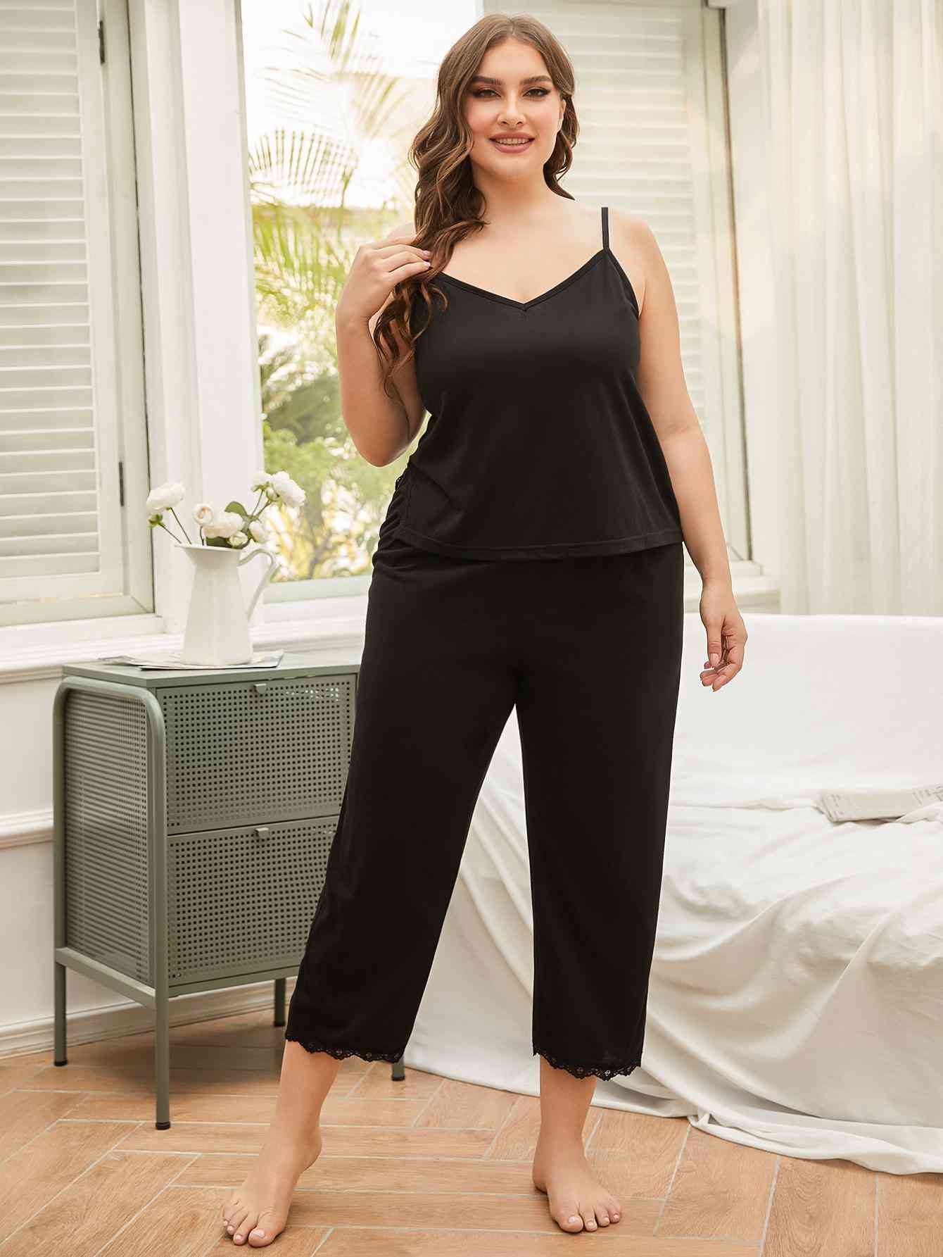 Conjunto de pijama con pantalones y camisola con abertura y ribete de encaje de talla grande