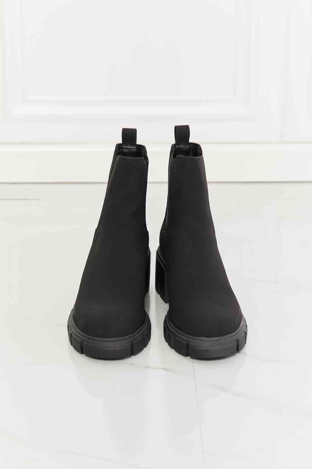 Botas Chelsea negras con suela dentada mate Work For It de MMShoes