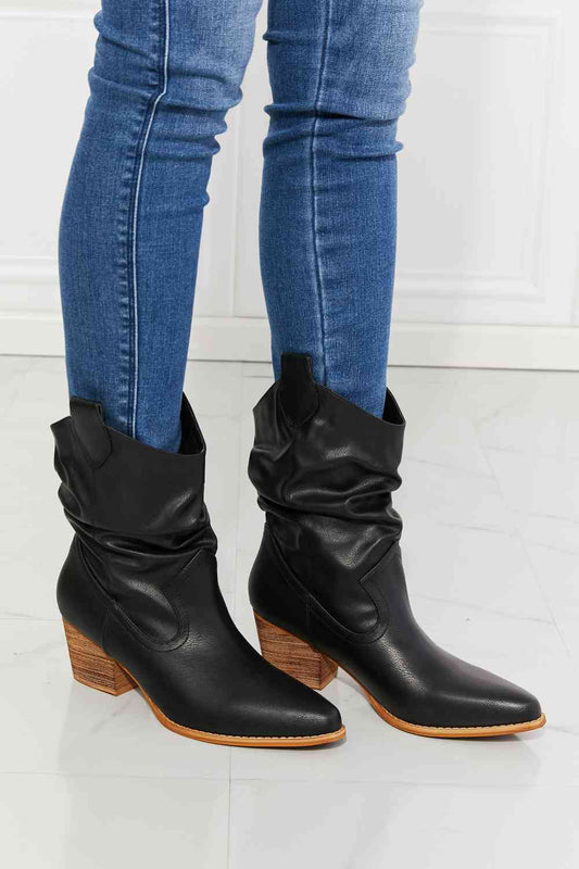 MMShoes Better in Texas Scrunch Botas Vaqueras en Negro