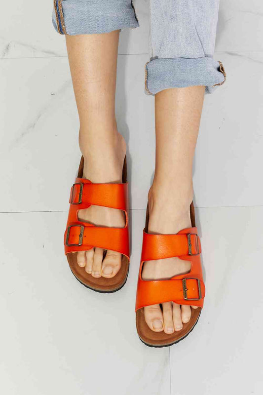 Sandalias naranjas con doble banda Feeling Alive de MMShoes